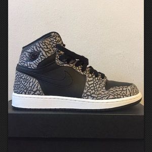 Nike Air Jordan Retro 1